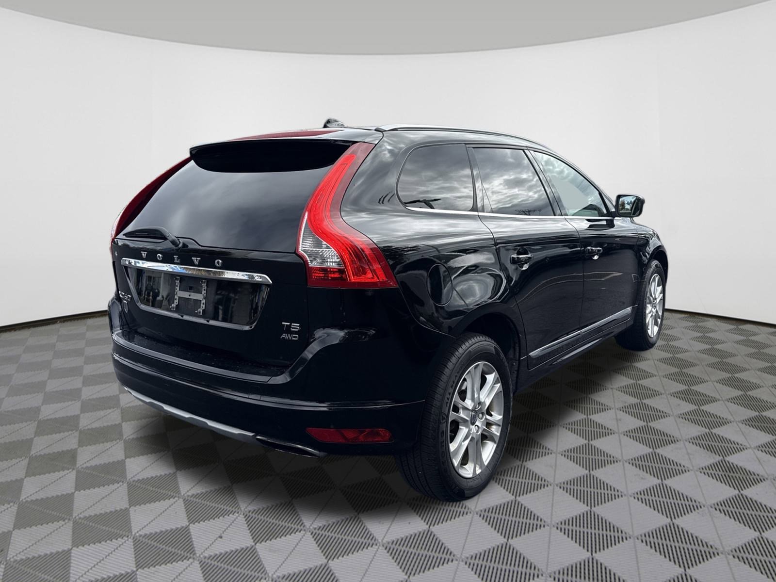 2016 Volvo XC60 T5 Premier photo 3