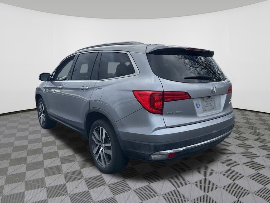 Certified 2016 Honda Pilot Touring SUV