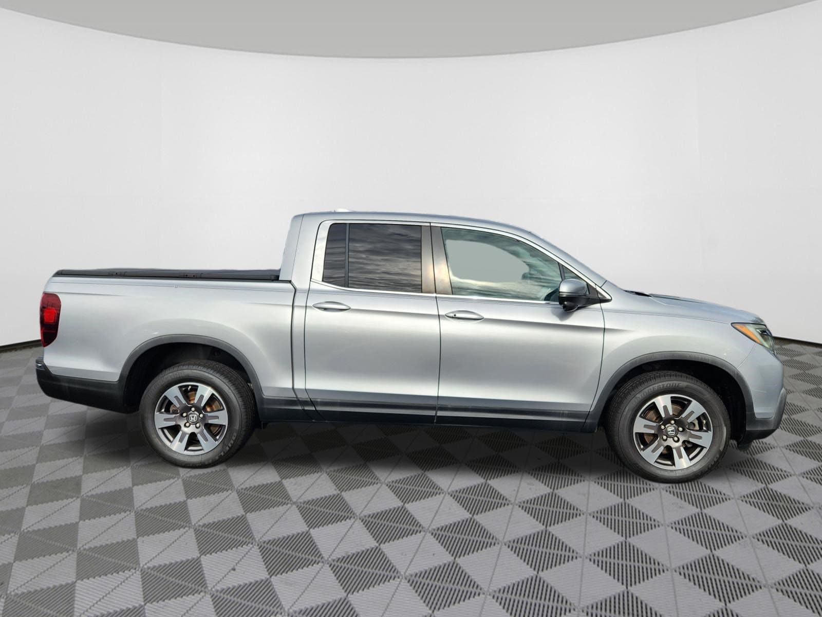 2017 Honda Ridgeline RTL-T - Photo 6