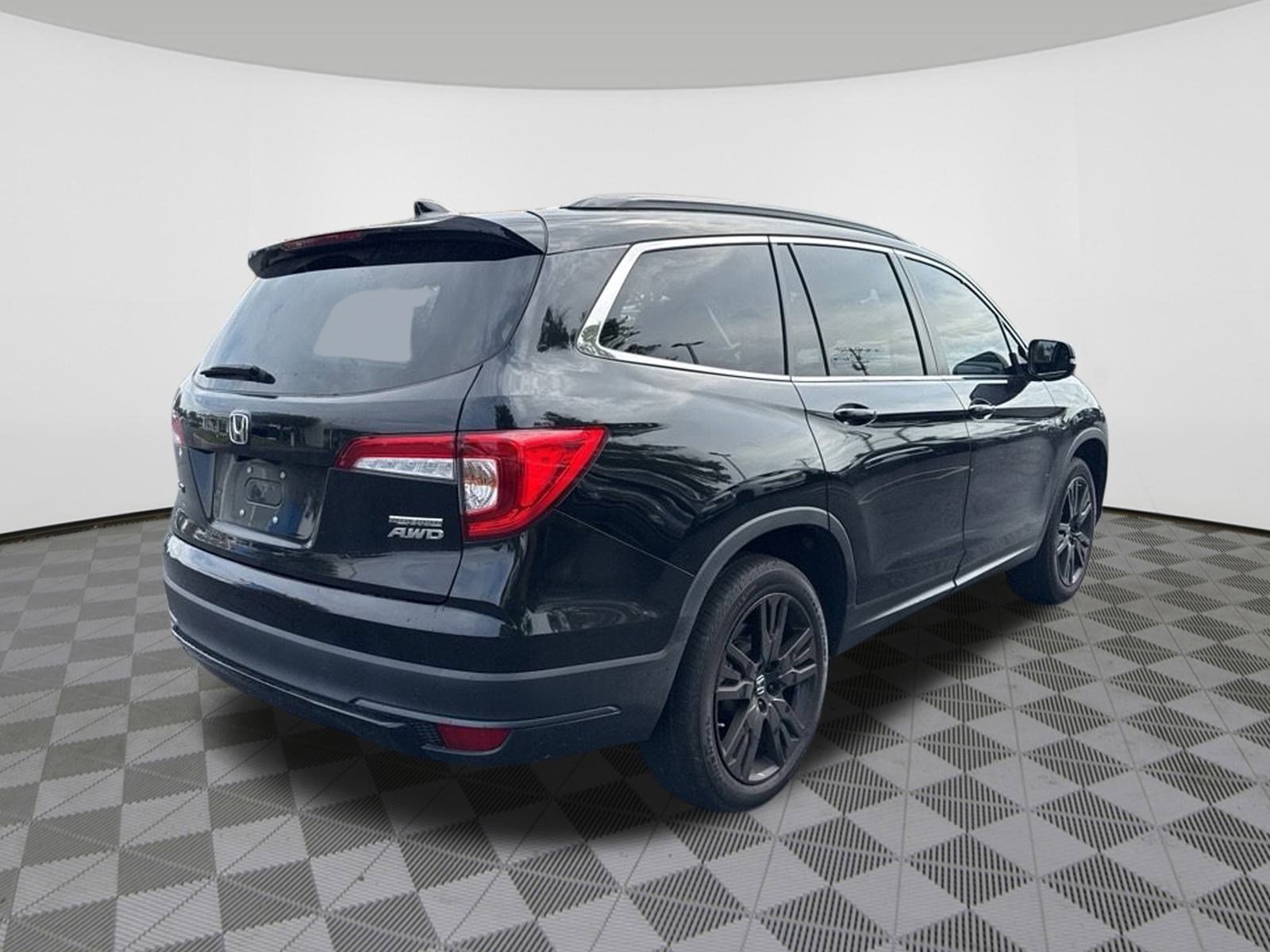 2022 Honda Pilot Special Edition photo 3