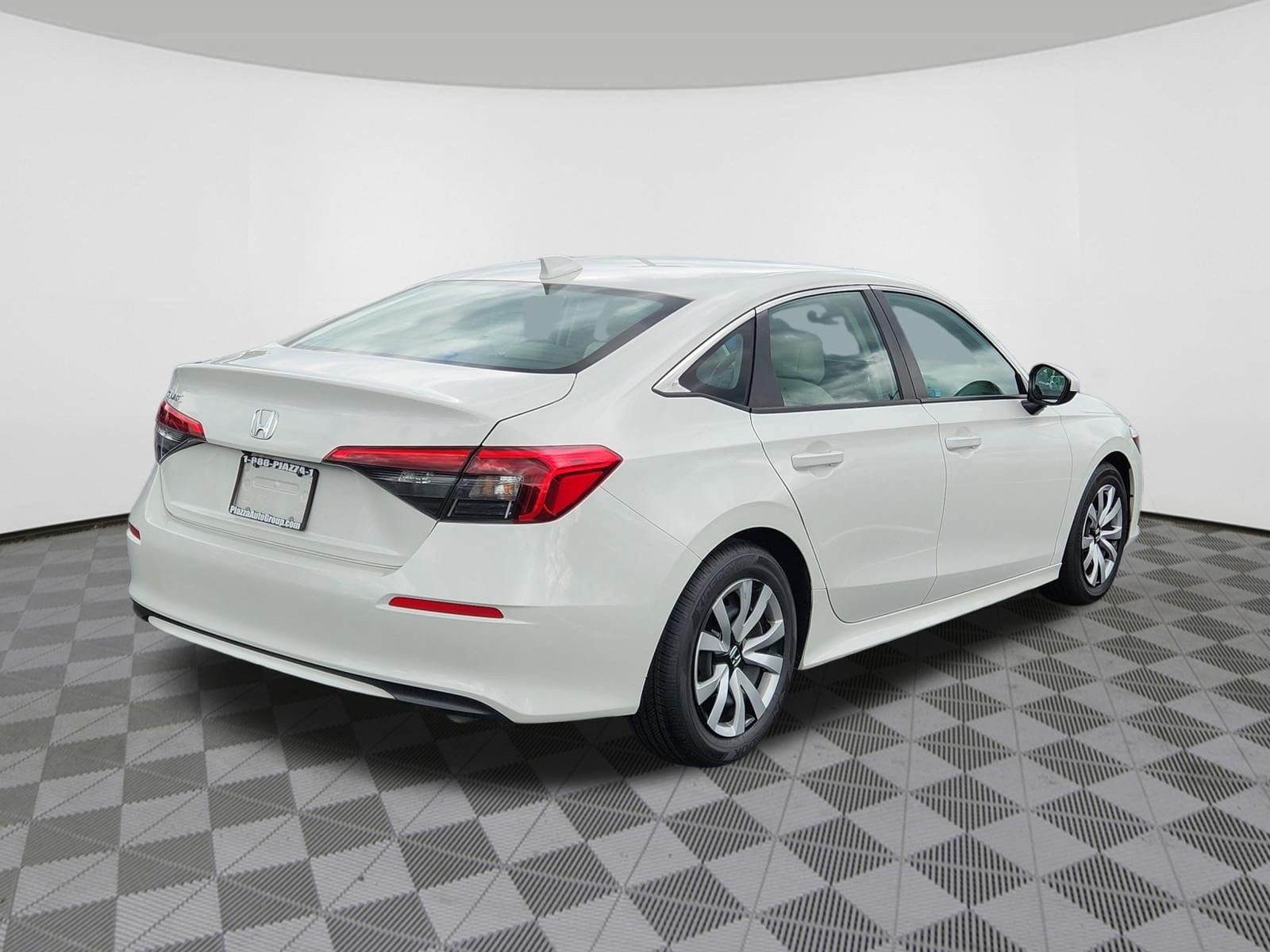 2024 Honda Civic LX - Photo 4