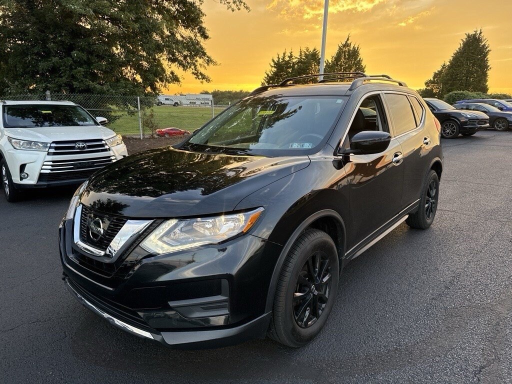 Used 2017 Nissan Rogue SV SUV