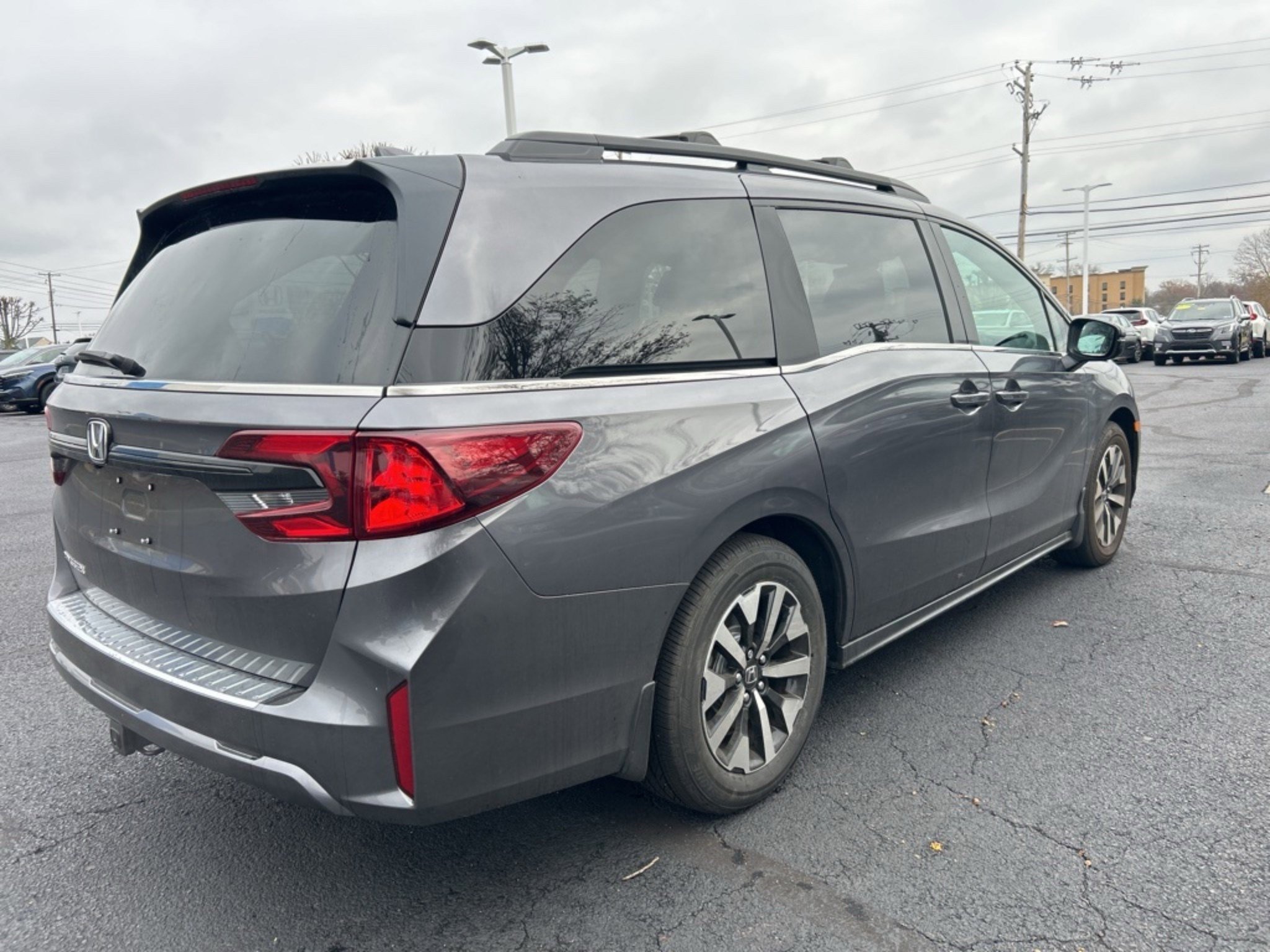 2025 Honda Odyssey EX-L photo 4