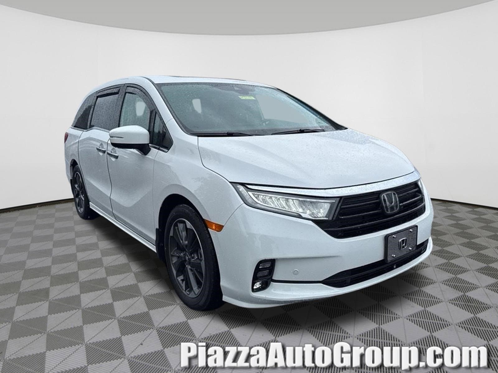 2024 Honda Odyssey Elite's photo