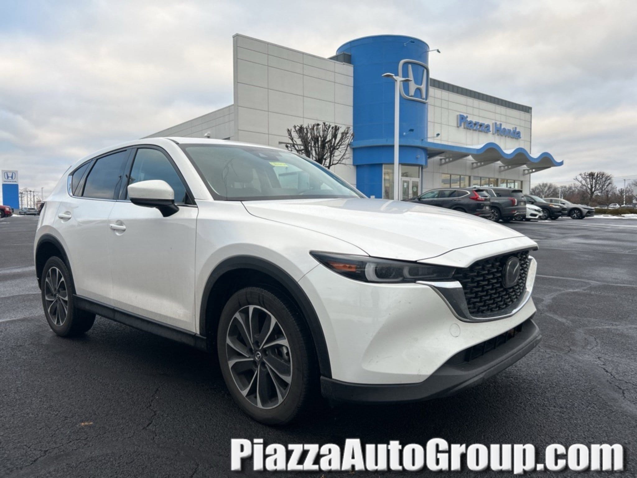 2022 Mazda CX-5 S Premium package's photo