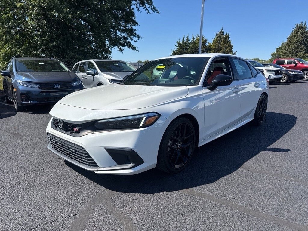 2022 Honda Civic Si photo 2