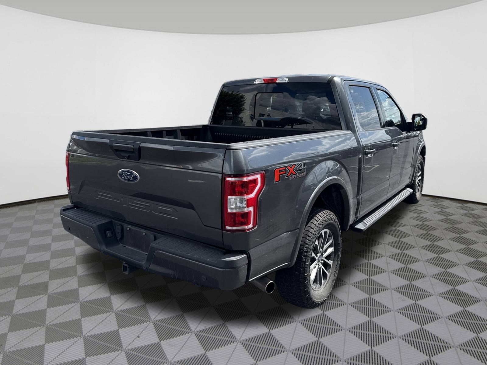 2018 Ford F-150 XLT photo 4