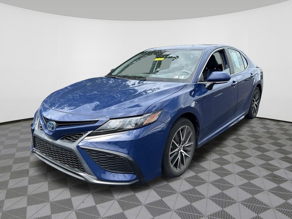 Used 2024 Toyota Camry Hybrid SE Sedan