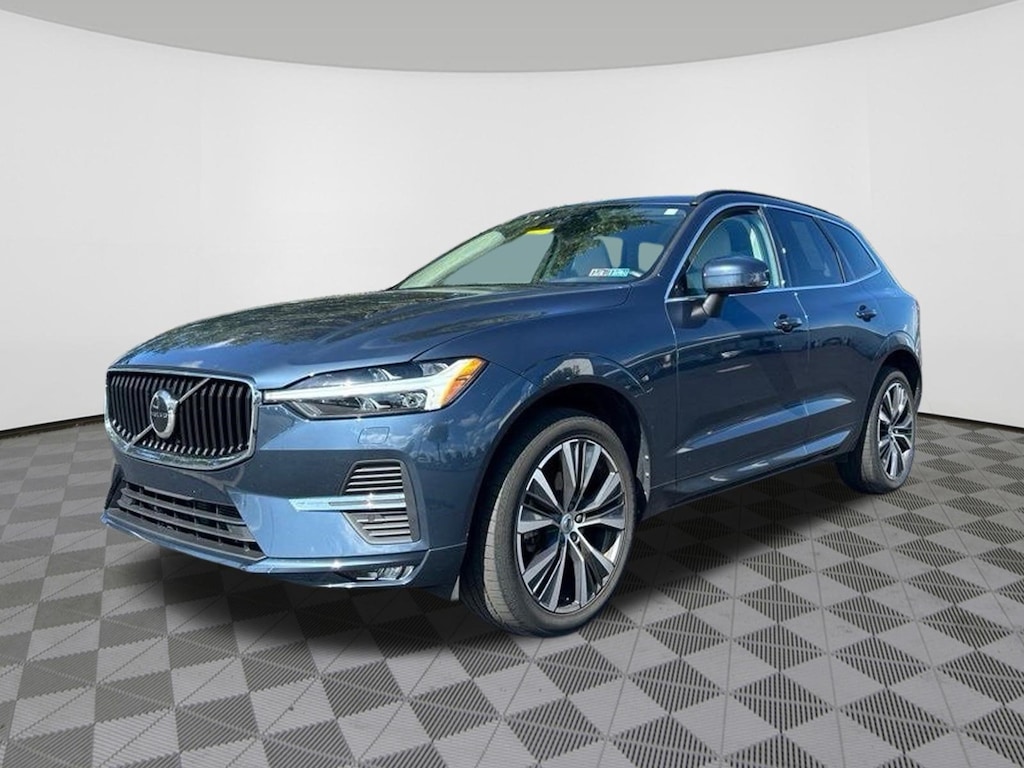 Used 2022 Volvo XC60 Momentum SUV
