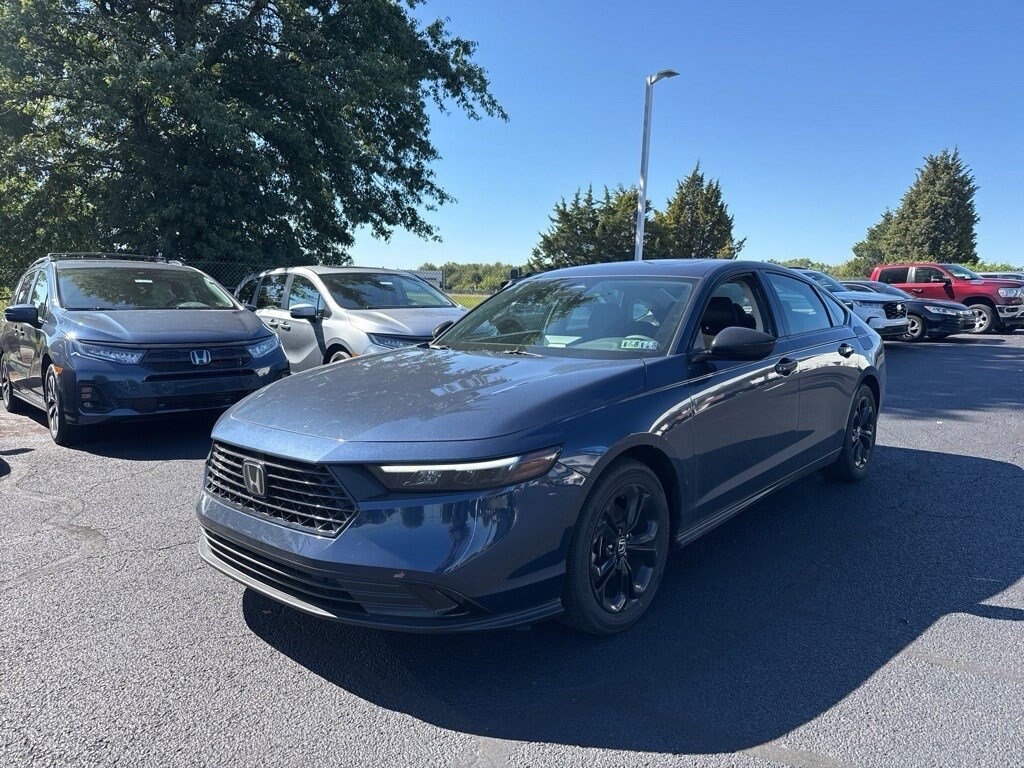 2025 Honda Accord SE photo 2