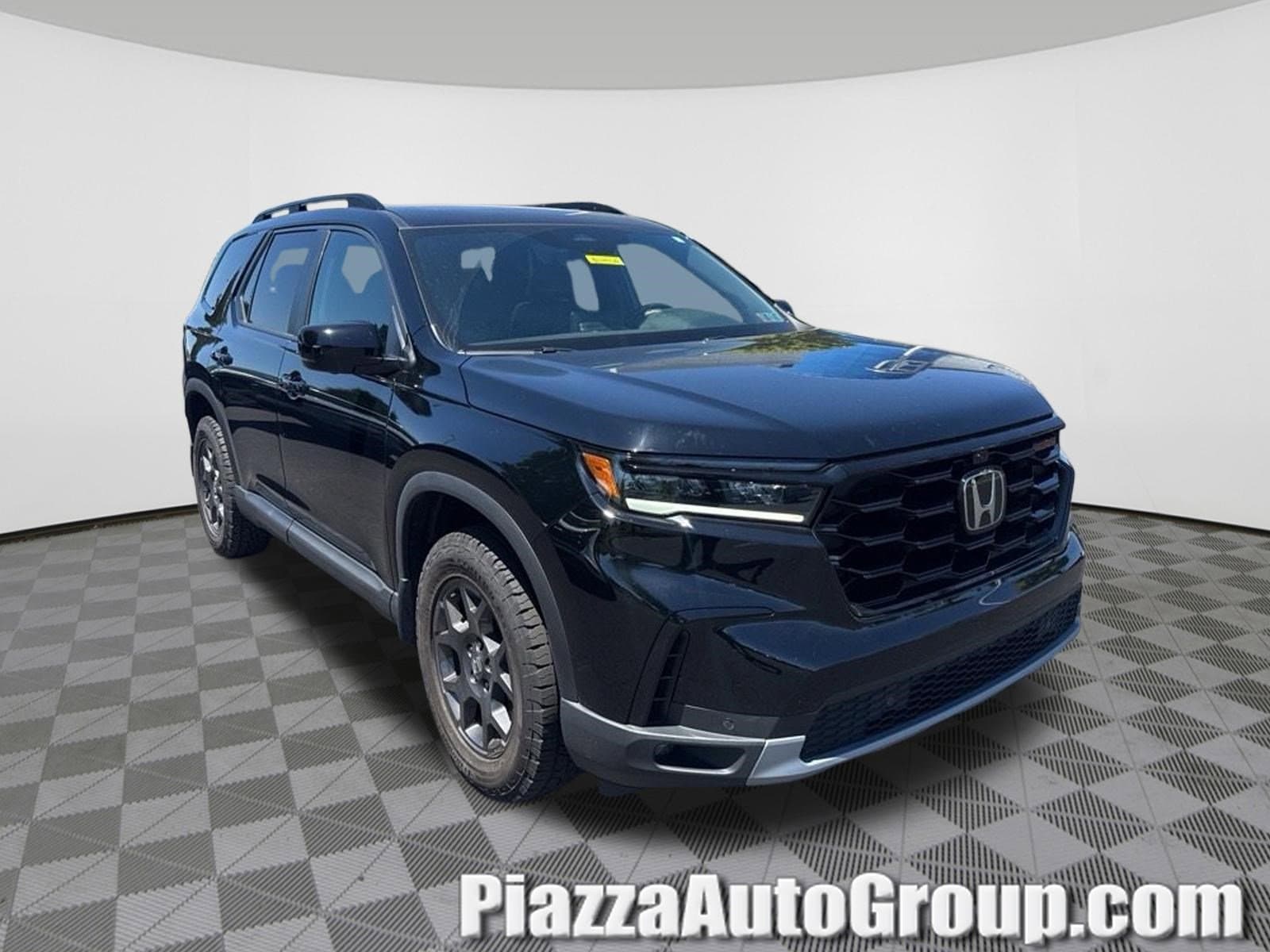 2024 Honda Pilot TrailSport AWD's photo