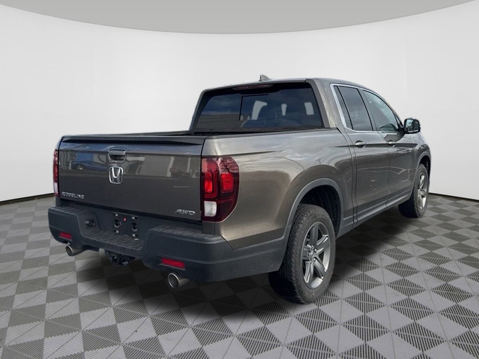 2023 Honda Ridgeline RTL photo 2