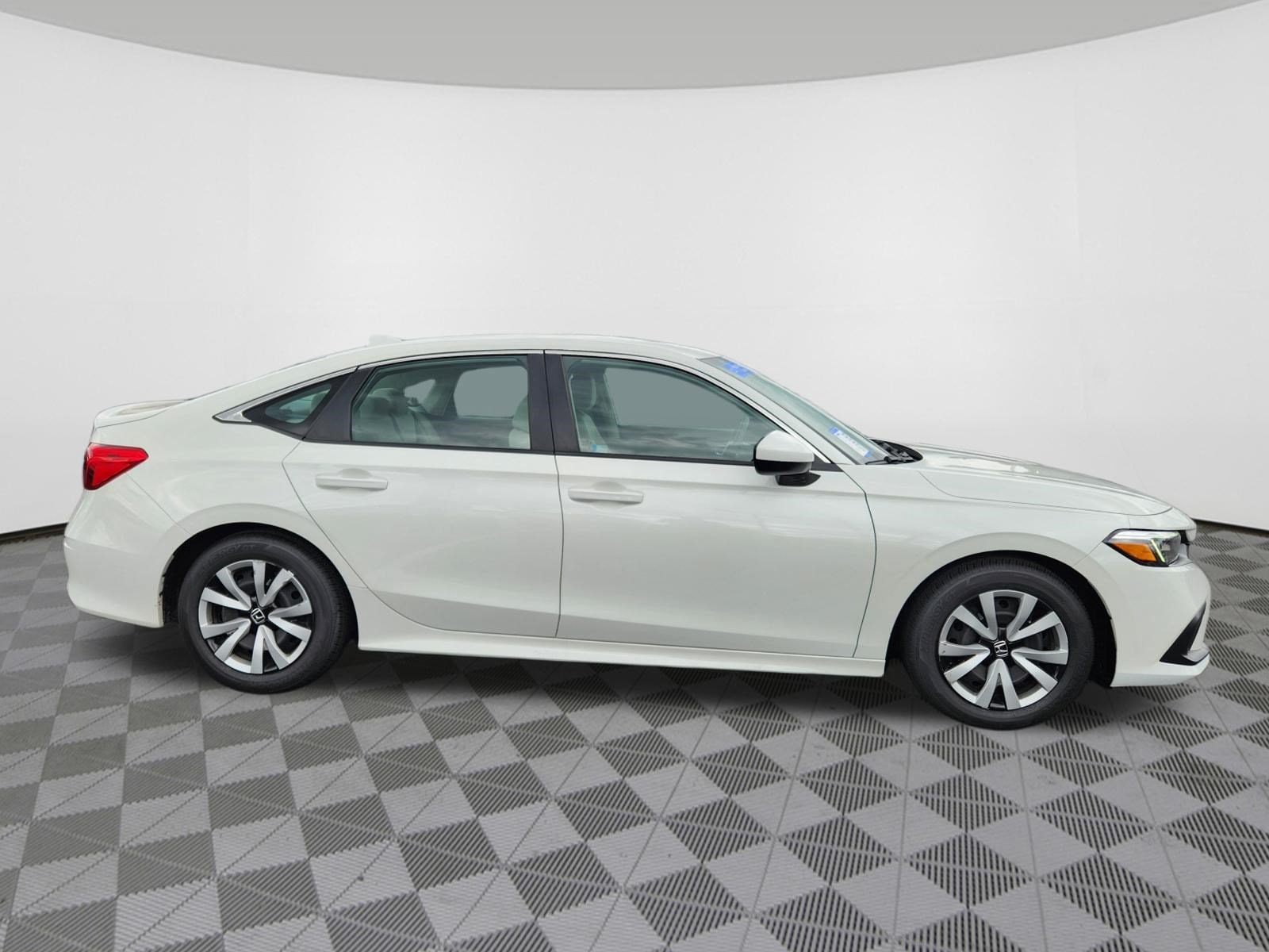 2024 Honda Civic LX - Photo 6