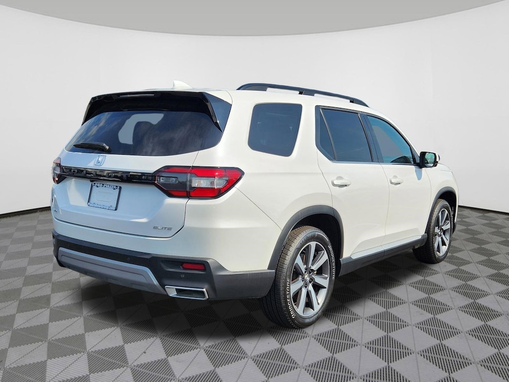Certified 2023 Honda Pilot Elite SUV
