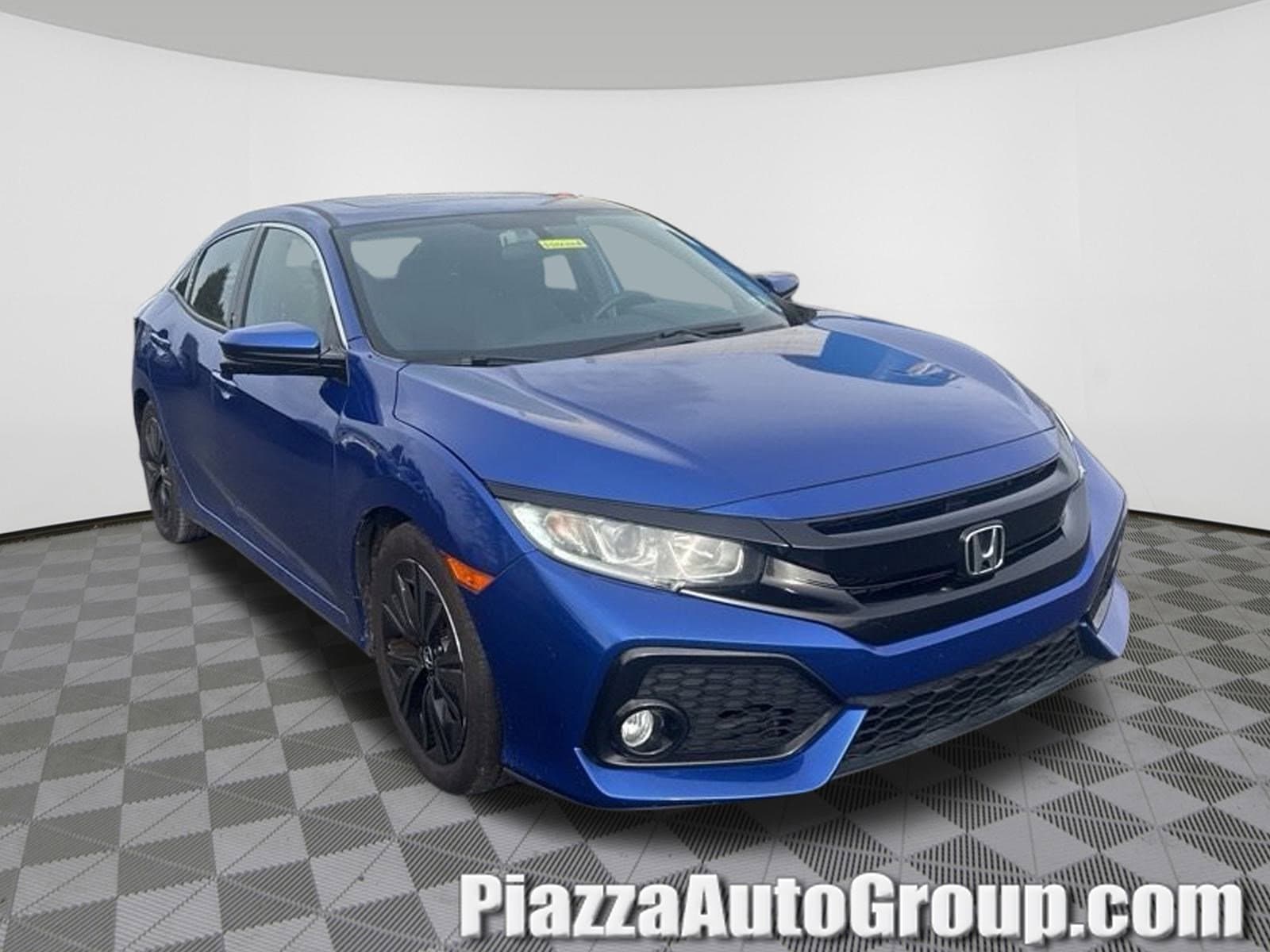 2017 Honda Civic Hatchback EX's photo