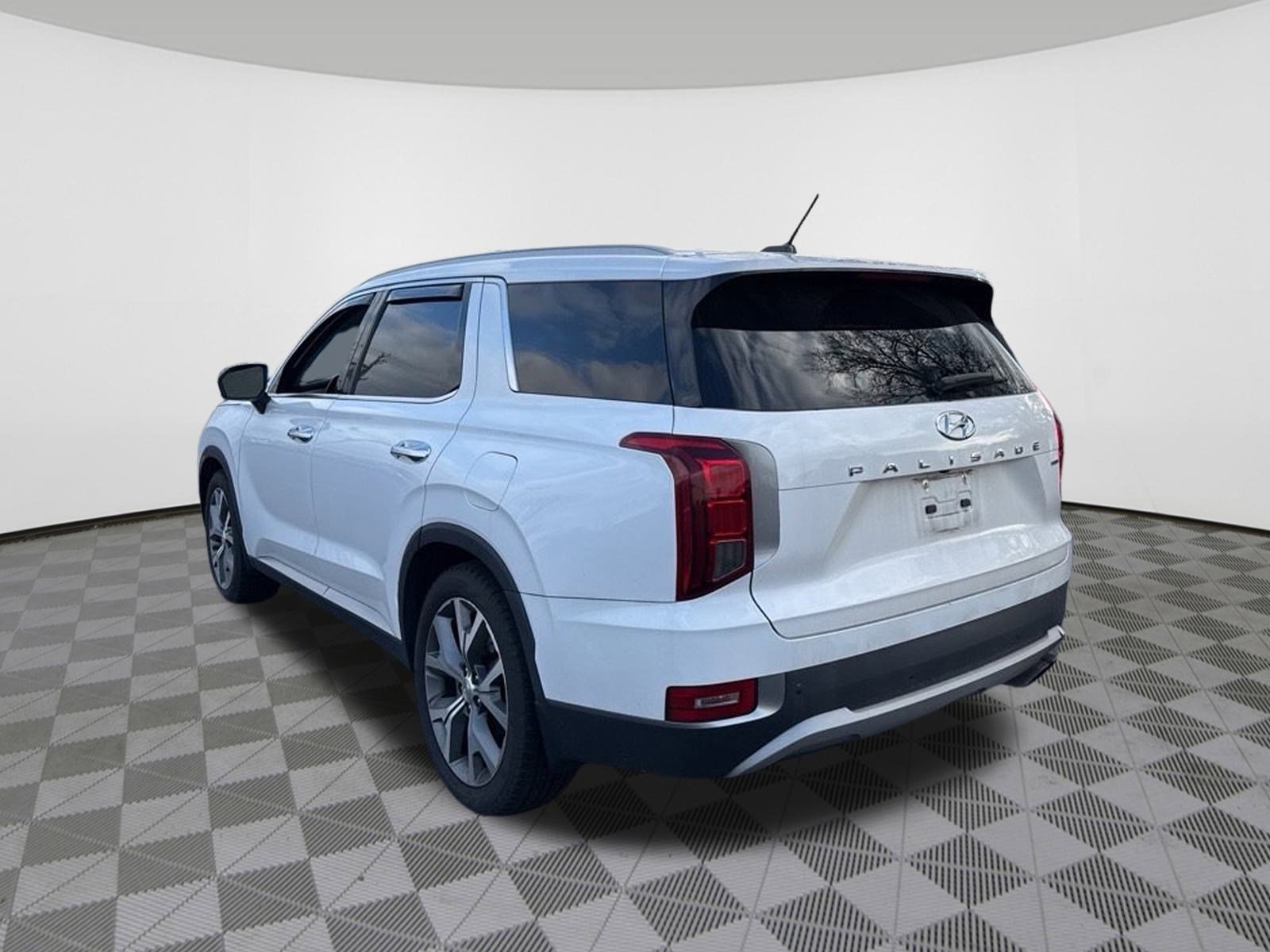 2020 Hyundai Palisade SEL photo 3