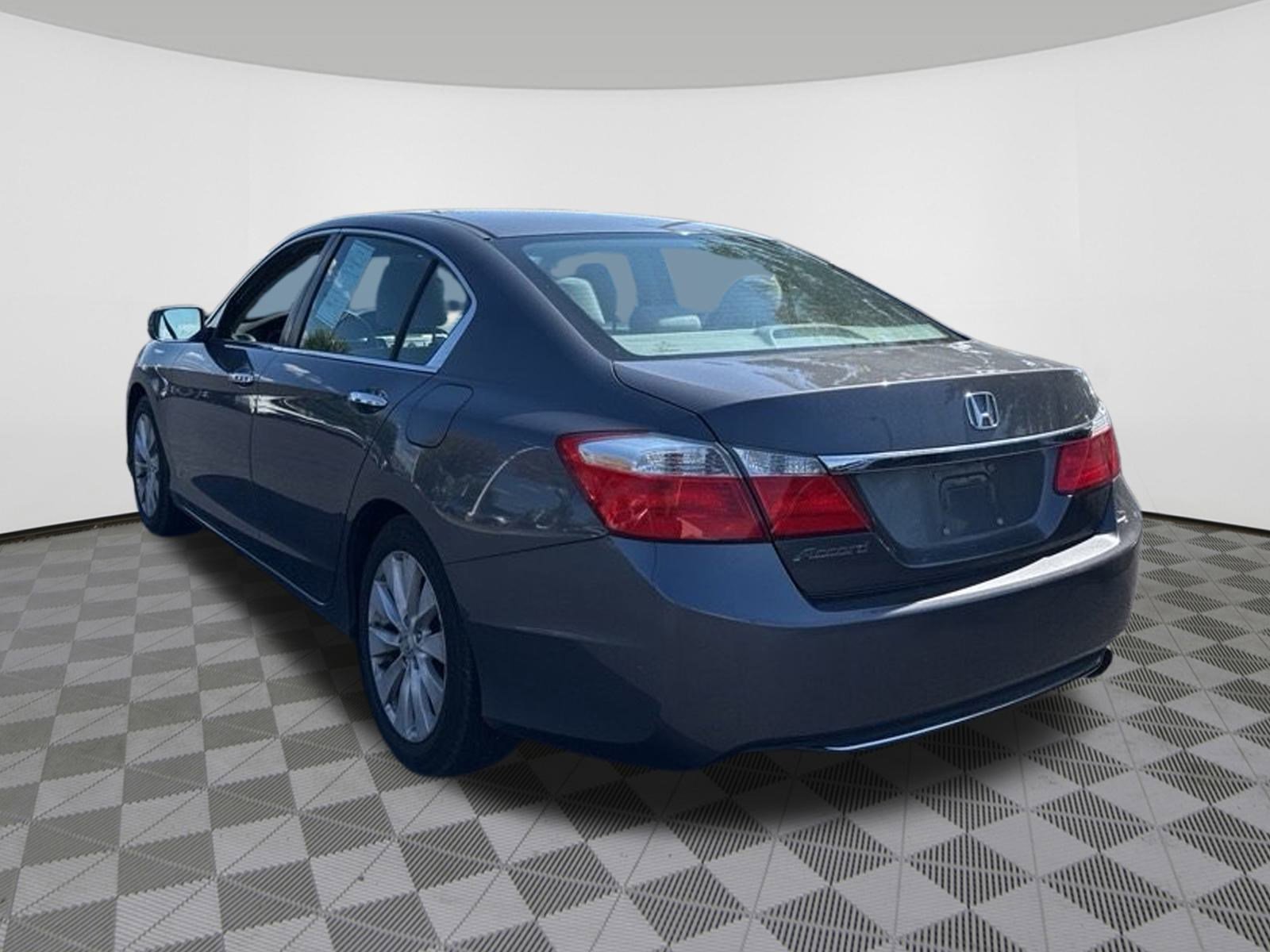 2013 Honda Accord EX photo 2