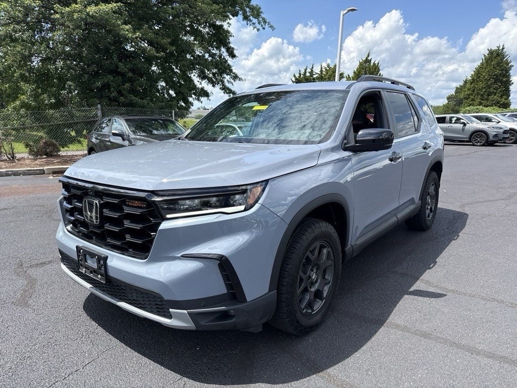 Certified 2025 Honda Pilot TrailSport SUV
