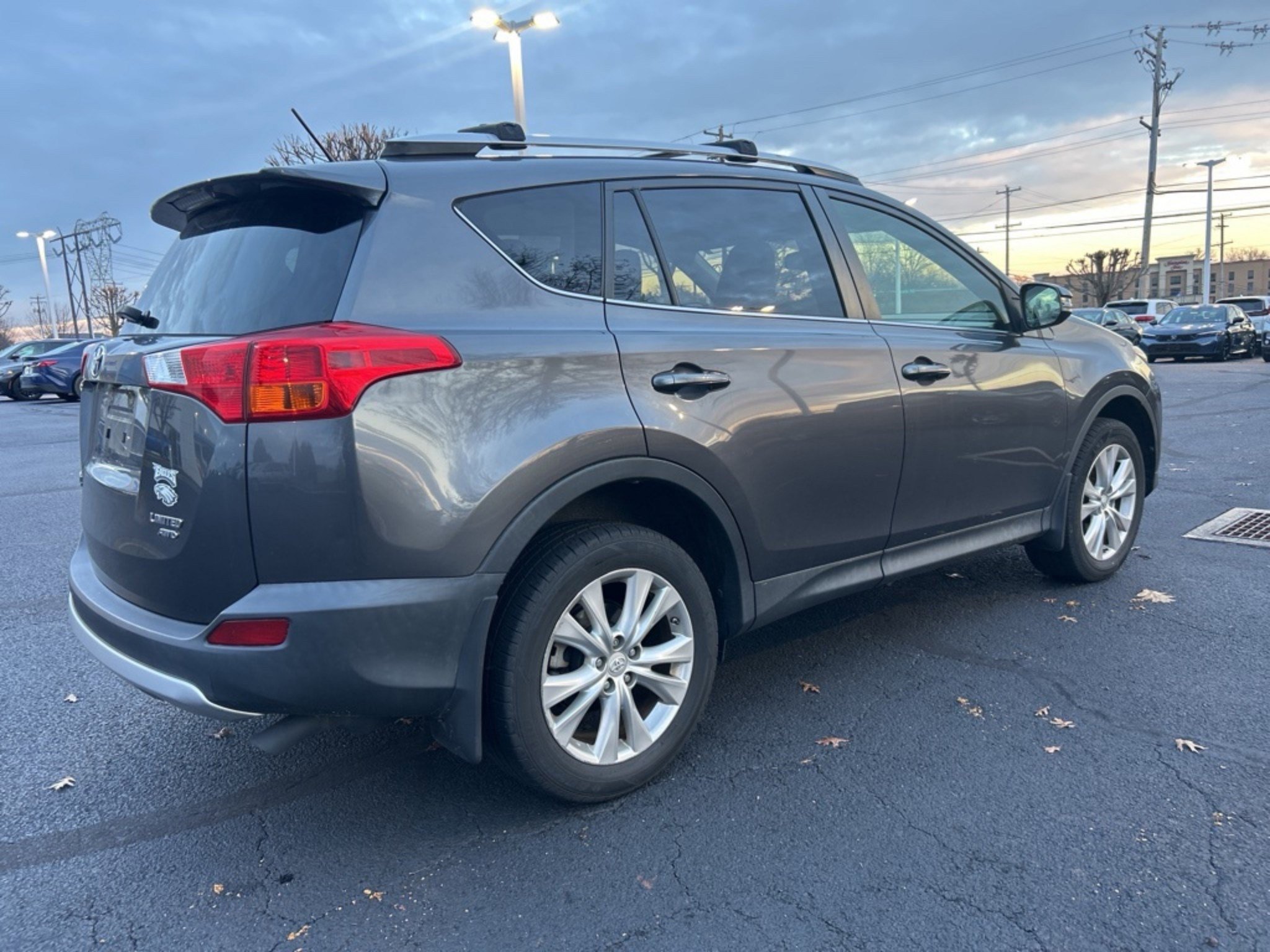2015 Toyota RAV4 Limited photo 3