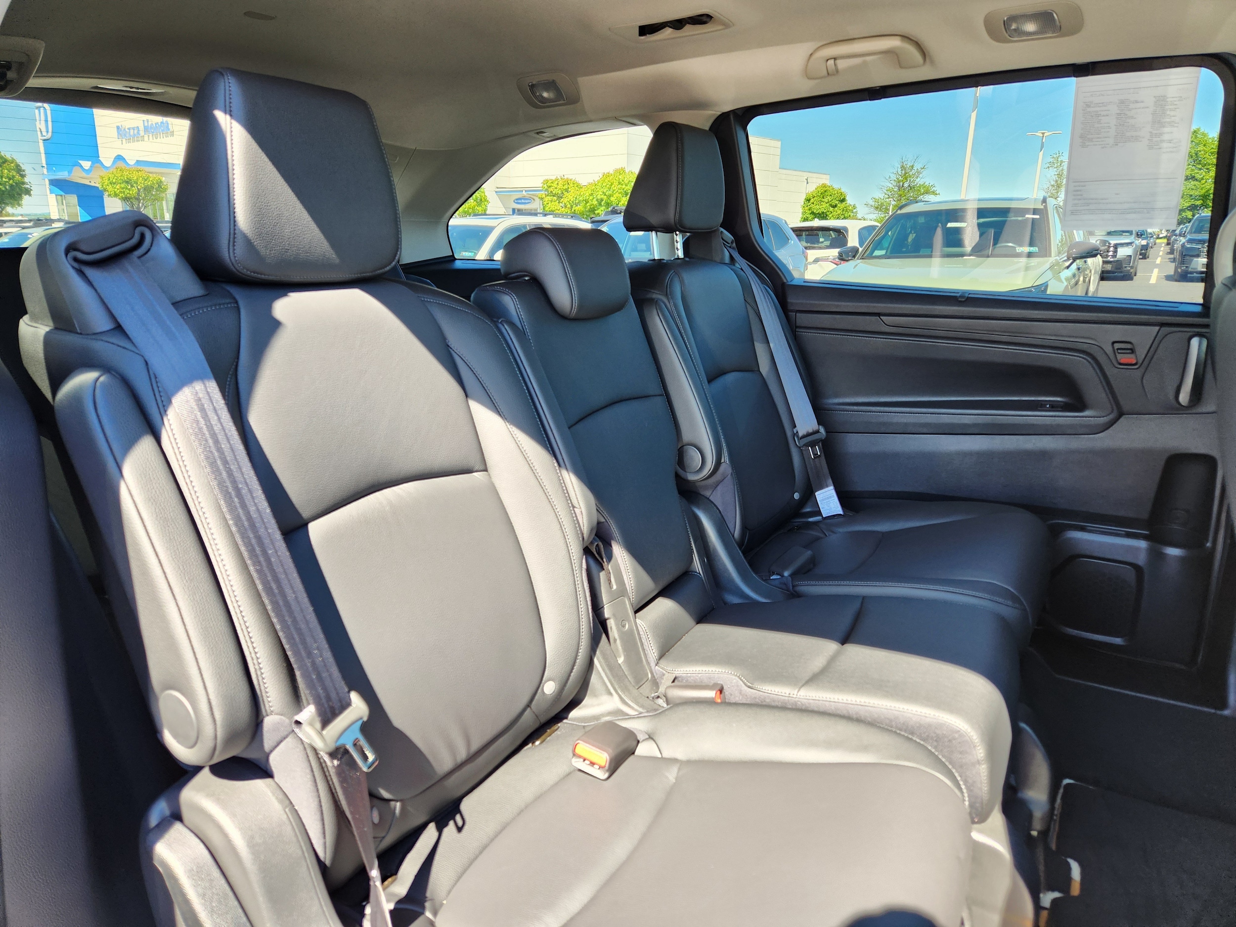 2026 Honda Odyssey EX-L - Photo 16