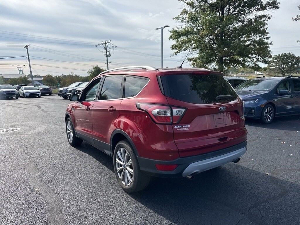 2017 Ford Escape Titanium photo 2