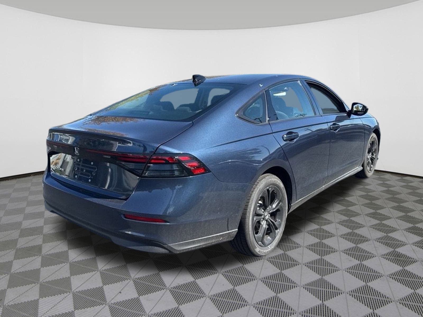 2025 Honda Accord SE photo 4