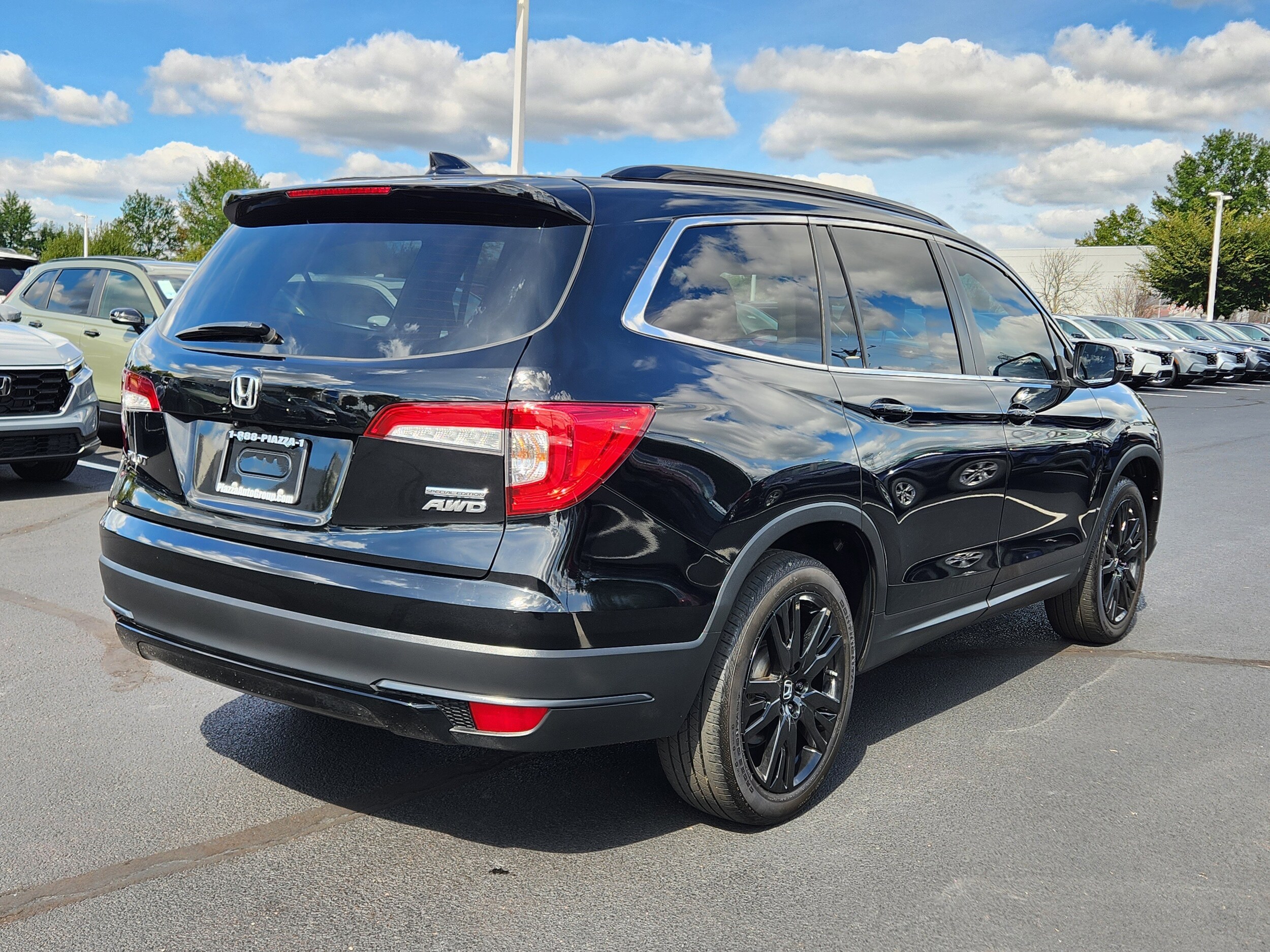 2022 Honda Pilot Special Edition photo 3