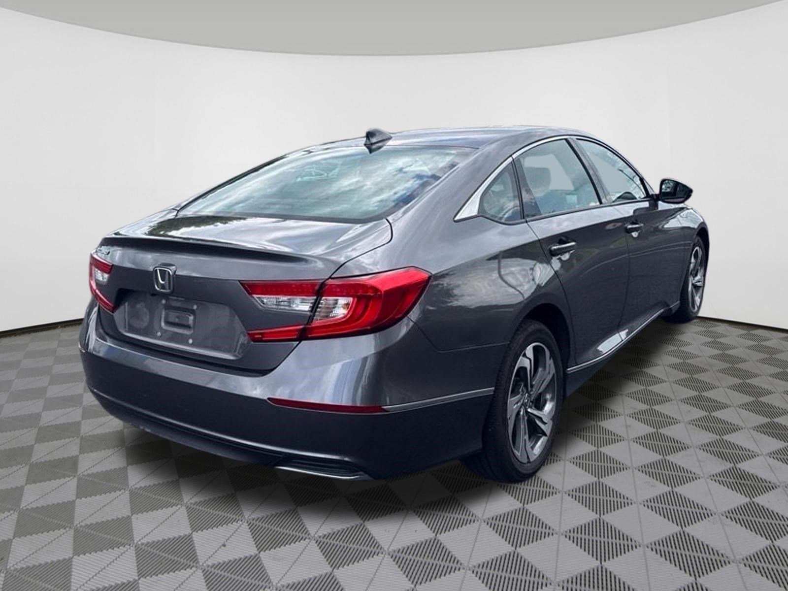 2018 Honda Accord EX-L - Photo 4