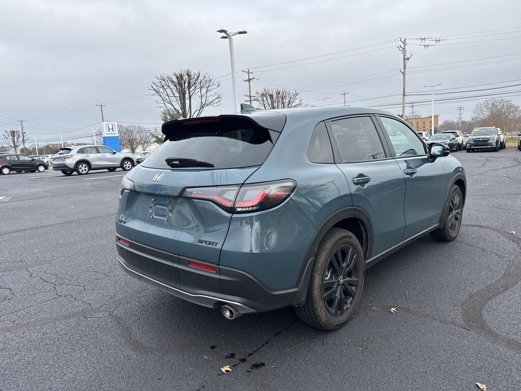2026 Honda HR-V Sport photo 4
