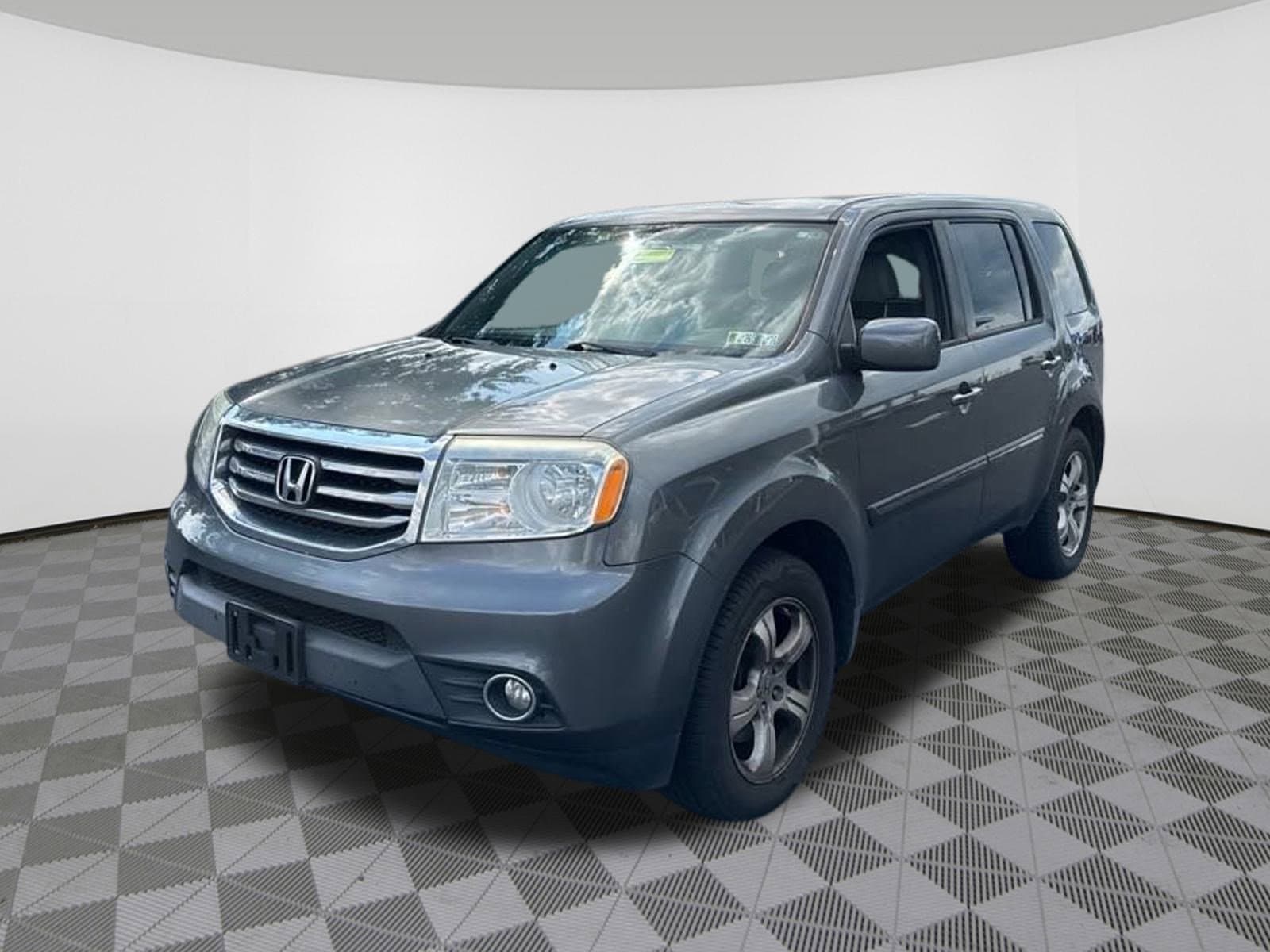 Used 2013 Honda Pilot EX with VIN 5FNYF4H47DB050353 for sale in Royersford, PA