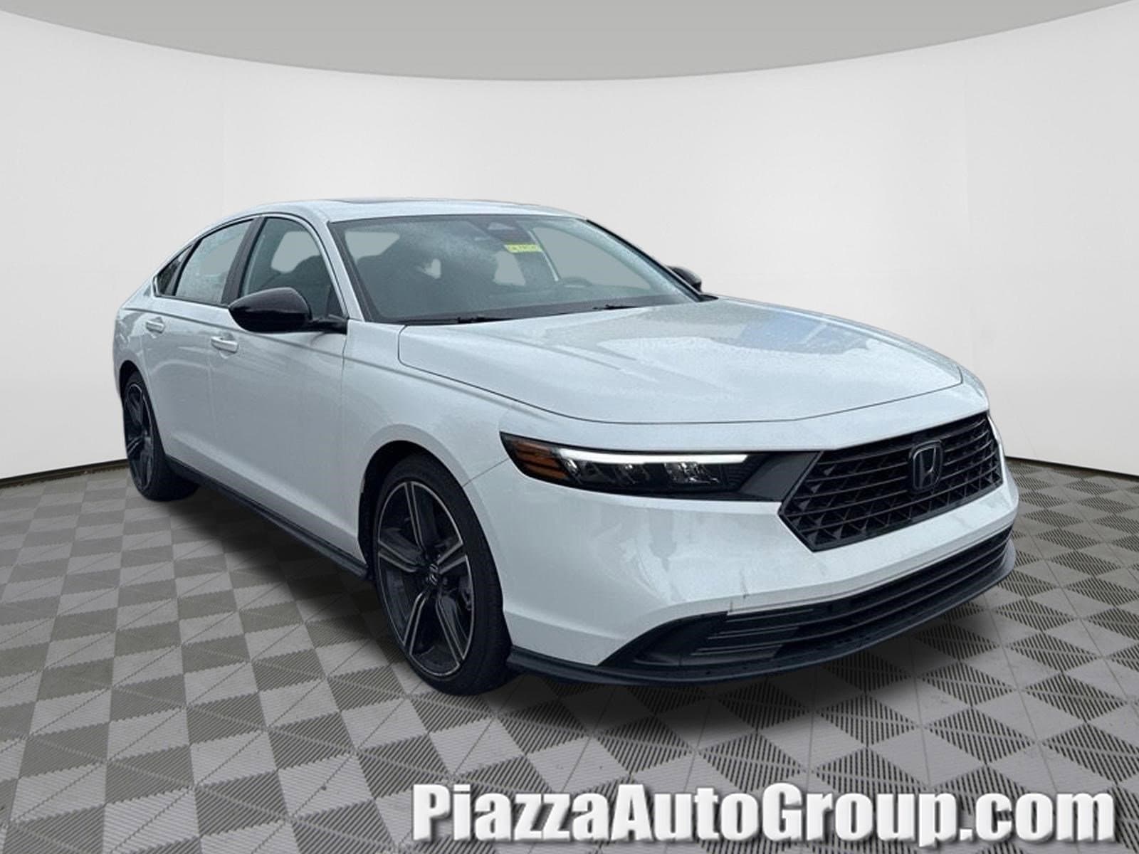 2025 Honda Accord Hybrid Sport's photo