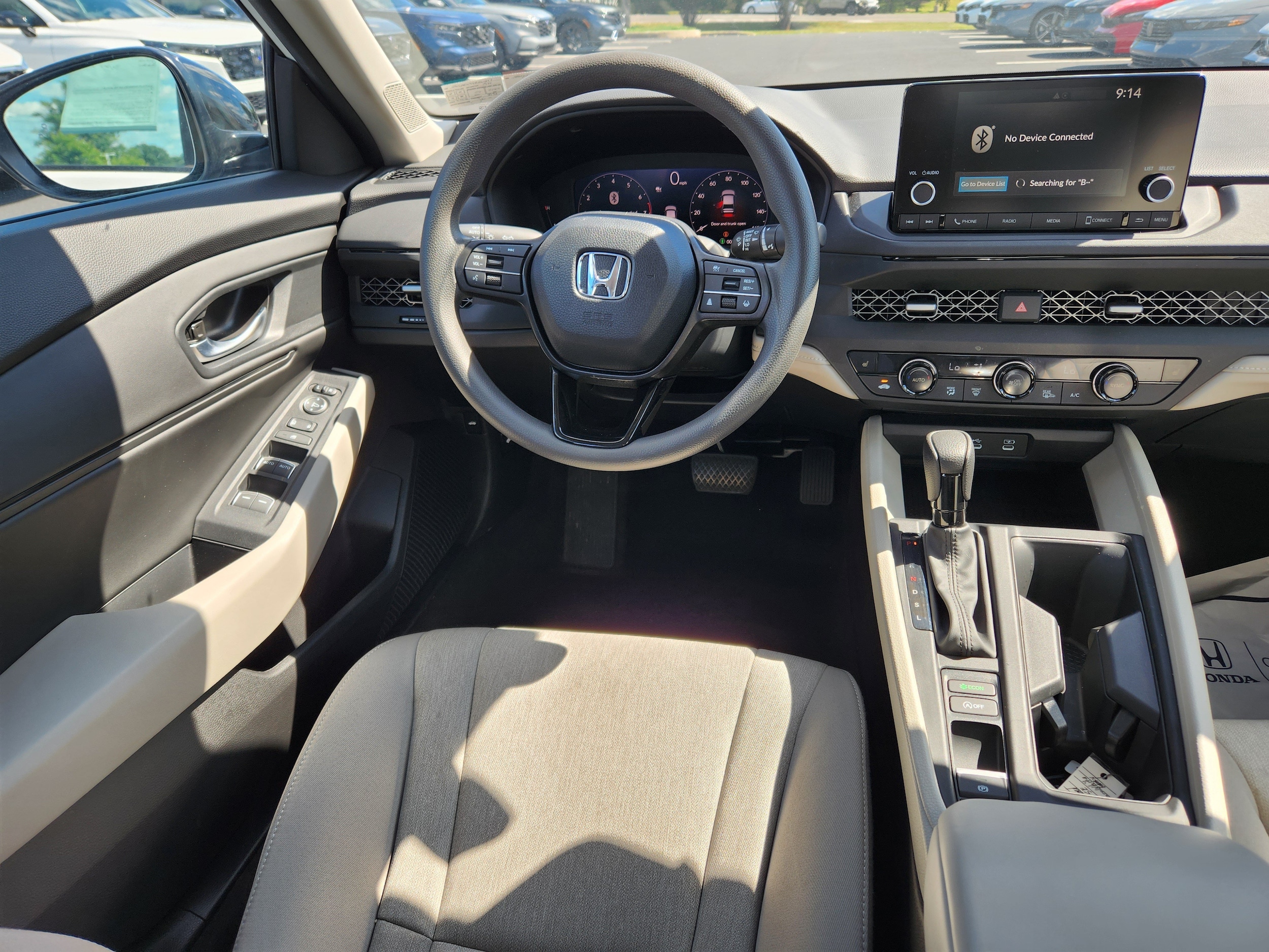 2025 Honda Accord SE - Photo 13