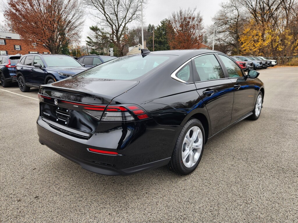 New 2025 Honda Accord LX Sedan