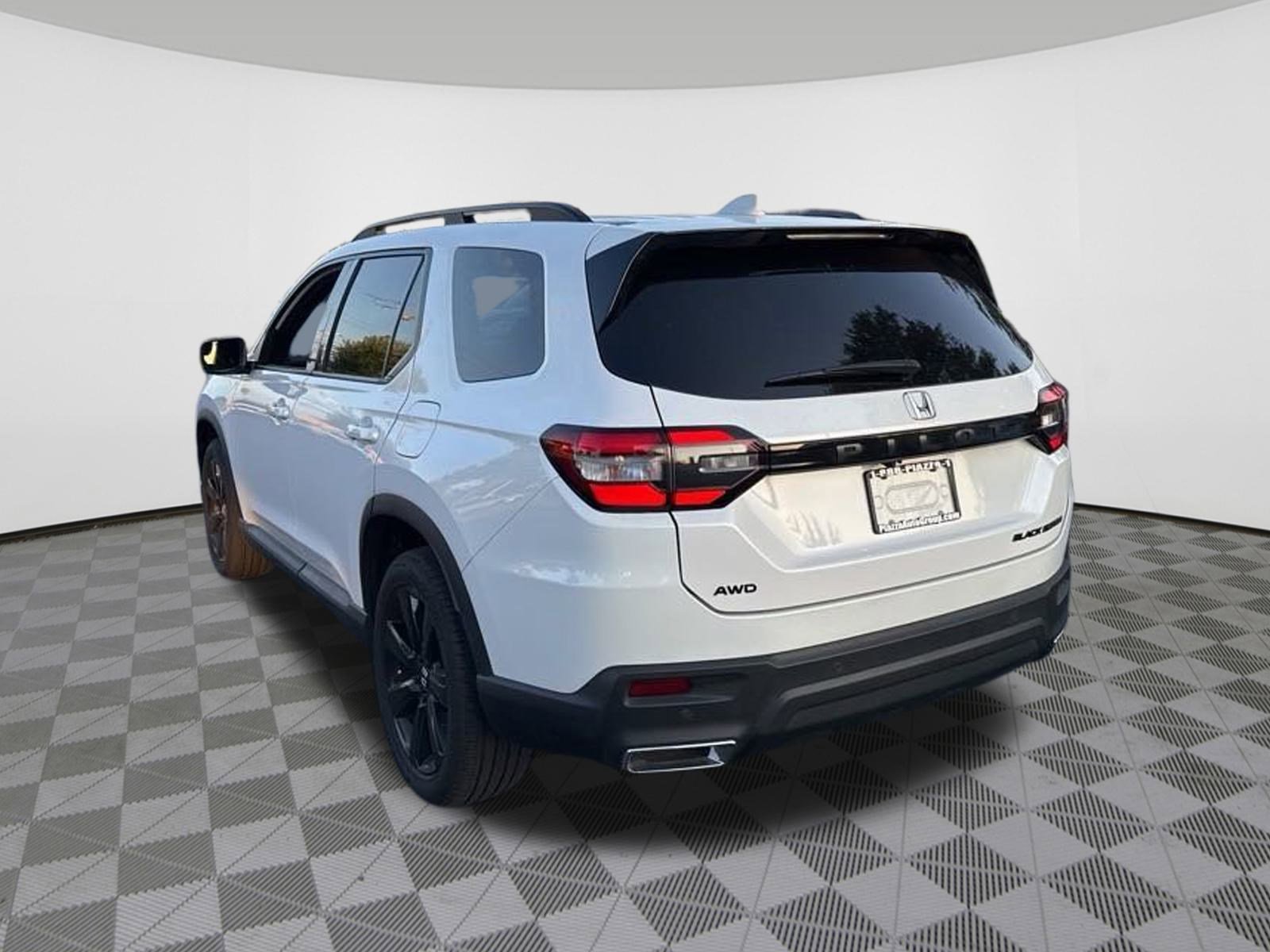 2025 Honda Pilot Black Edition photo 3