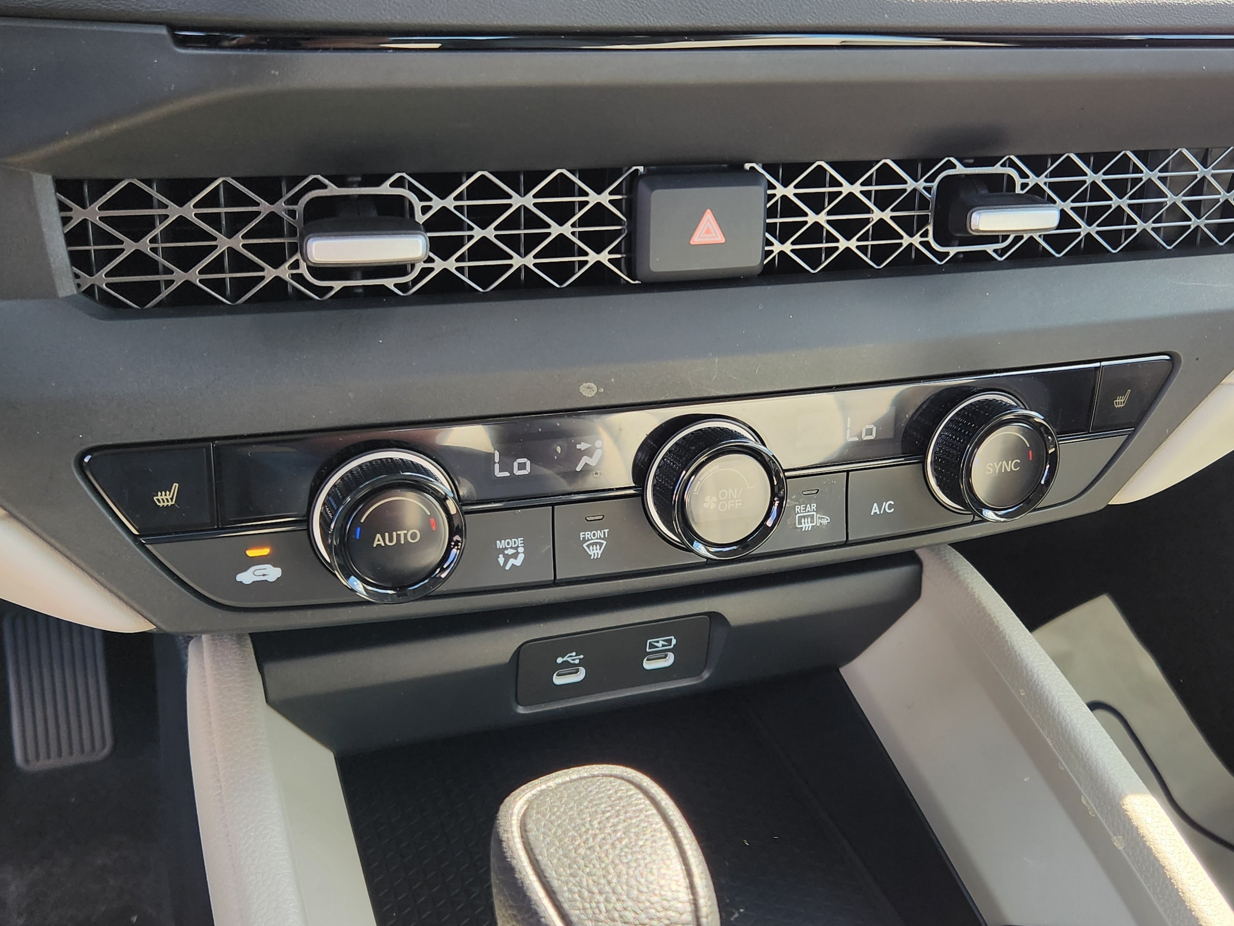2025 Honda Accord SE - Photo 20