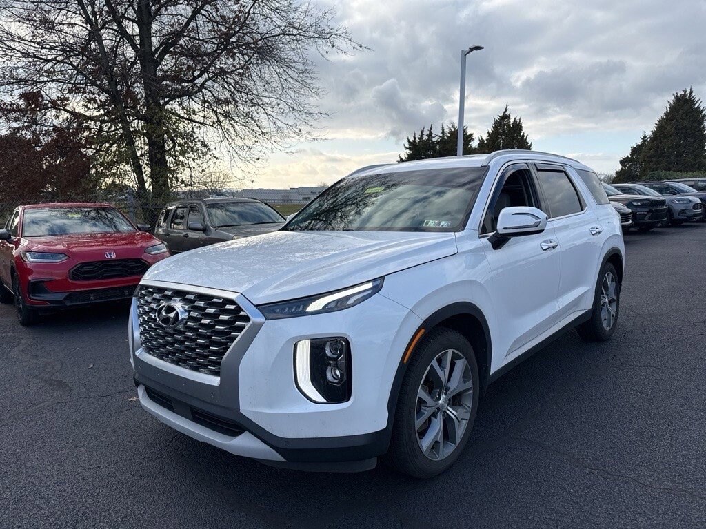 2020 Hyundai Palisade SEL photo 2