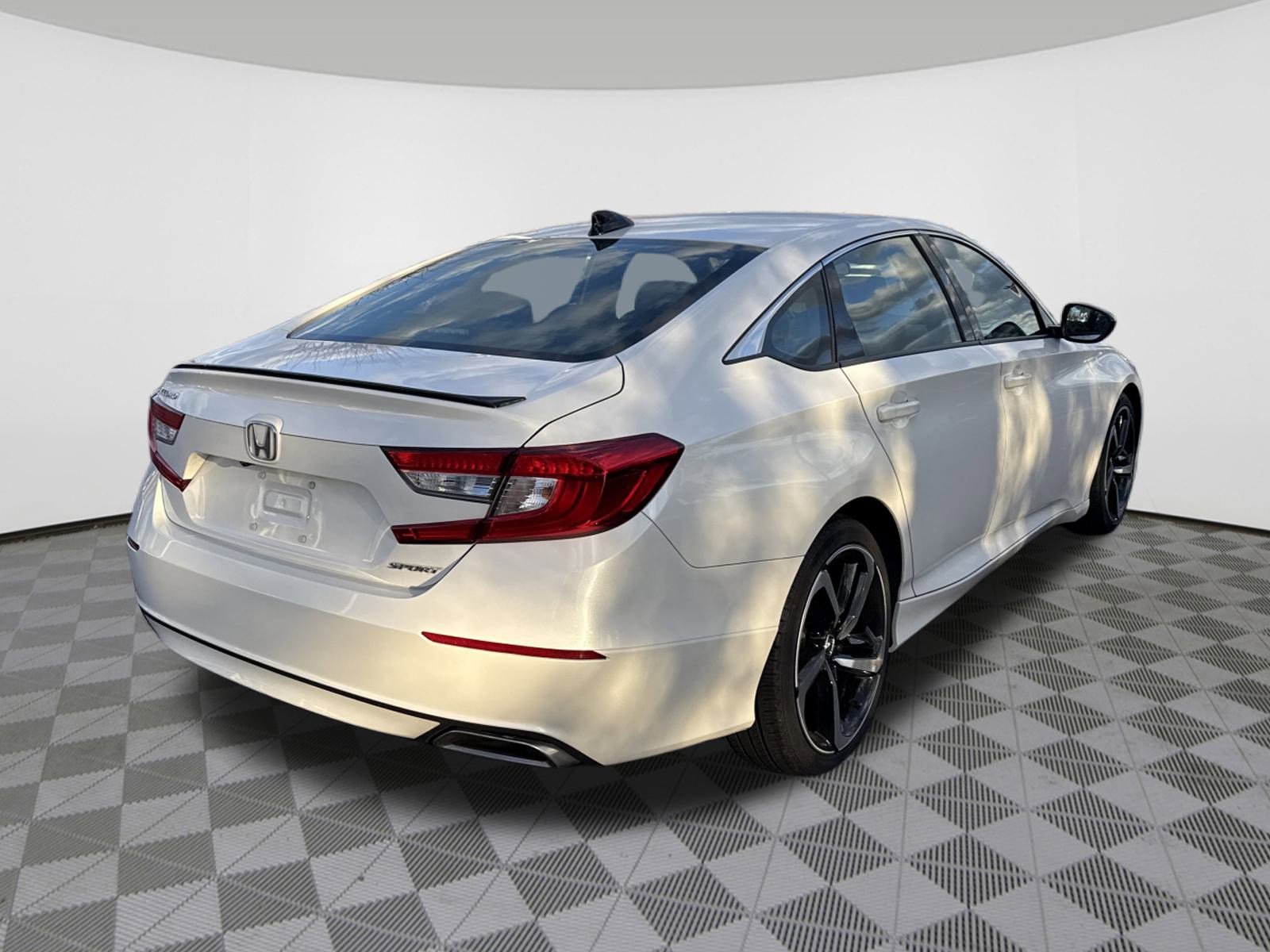 2022 Honda Accord Sport photo 4