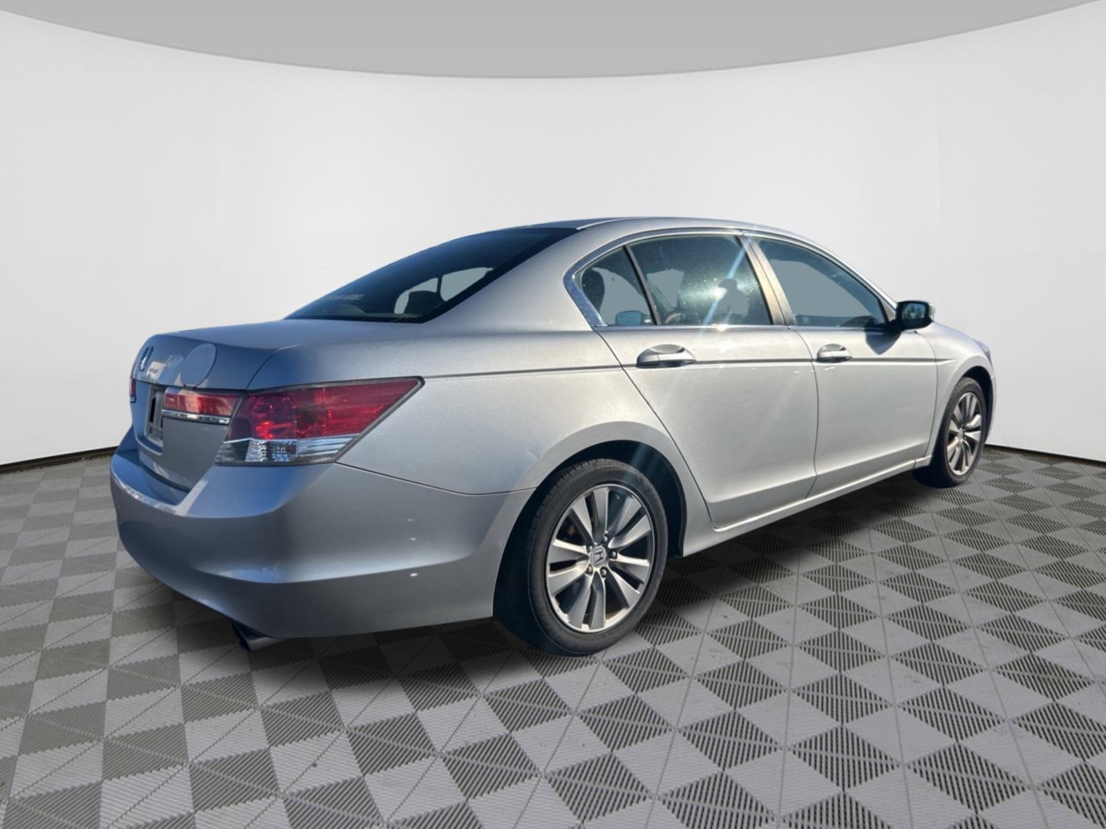 2012 Honda Accord EX photo 4