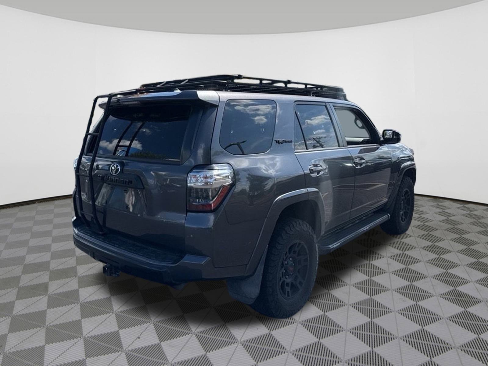 2016 Toyota 4Runner TRD Pro photo 4