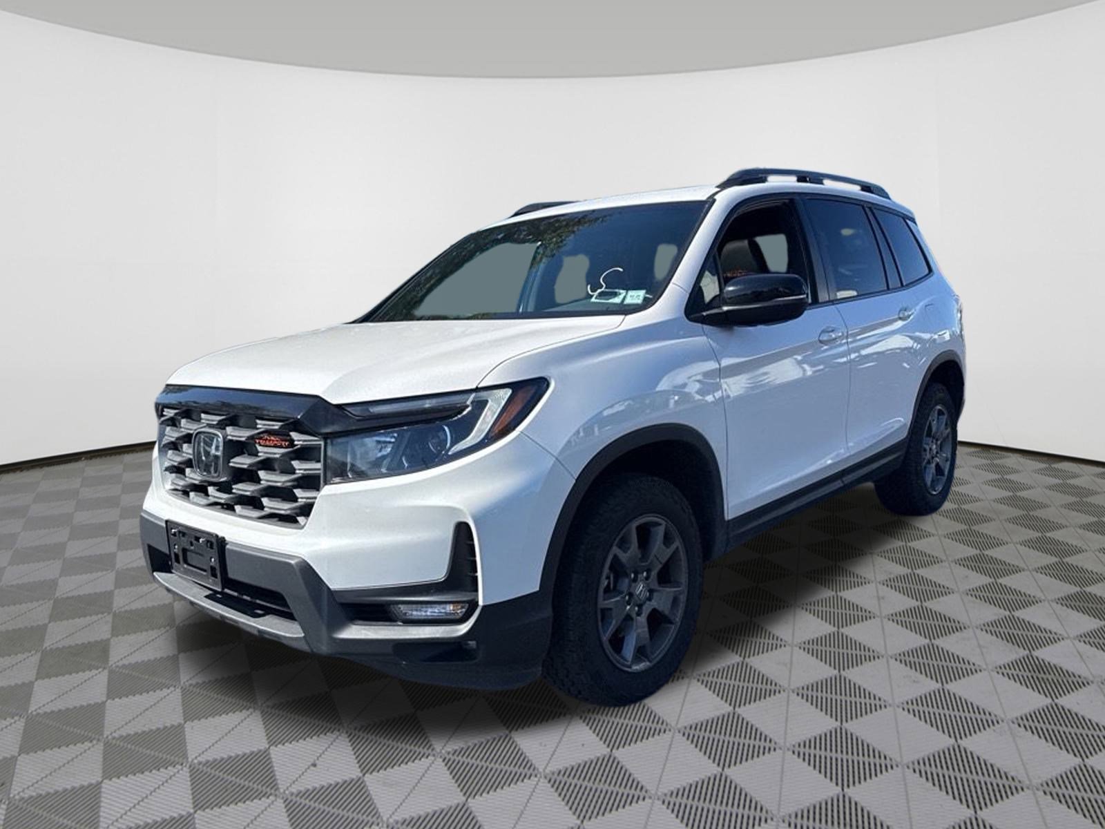 2025 Honda Passport TrailSport photo 2