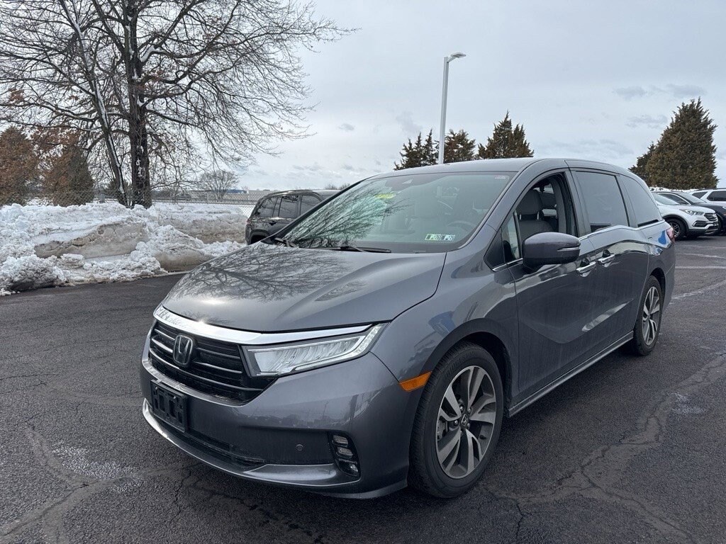 Certified 2023 Honda Odyssey Touring Van