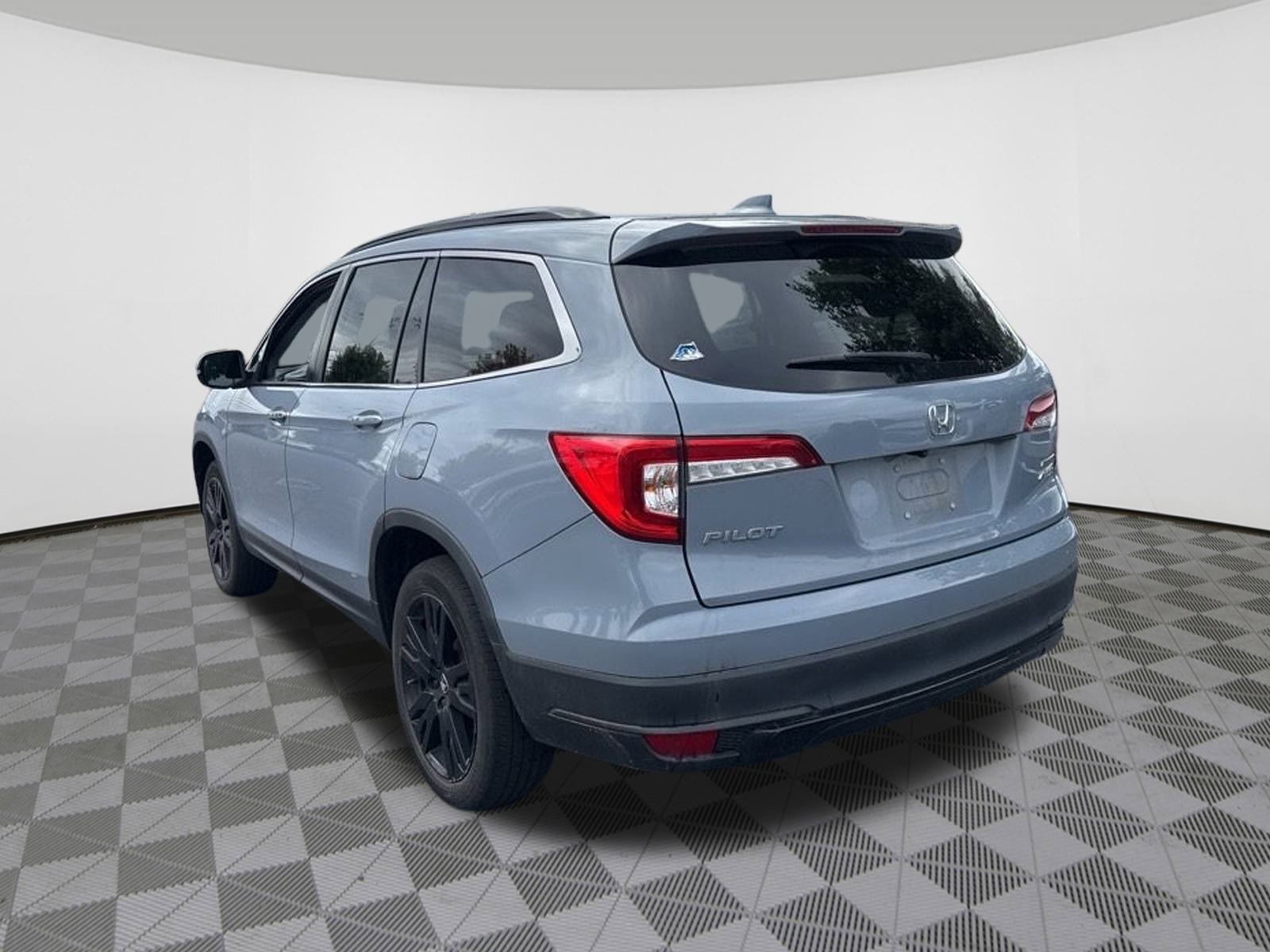 2022 Honda Pilot Special Edition photo 3