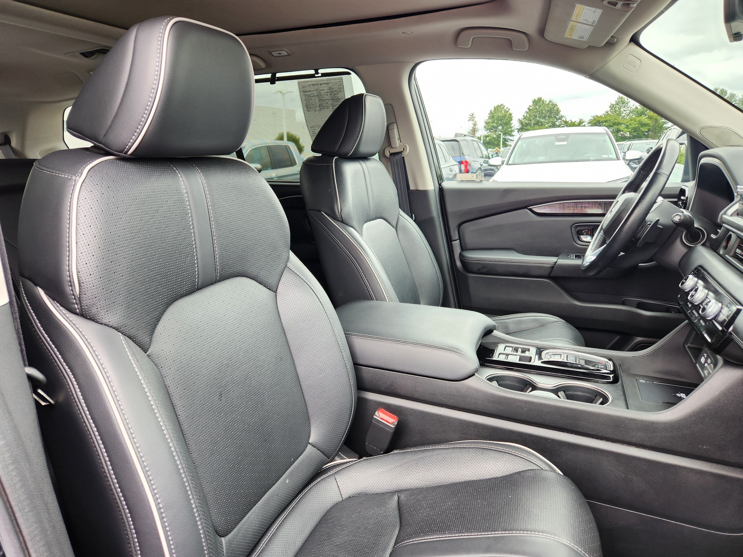2023 Honda Pilot Elite - Photo 16
