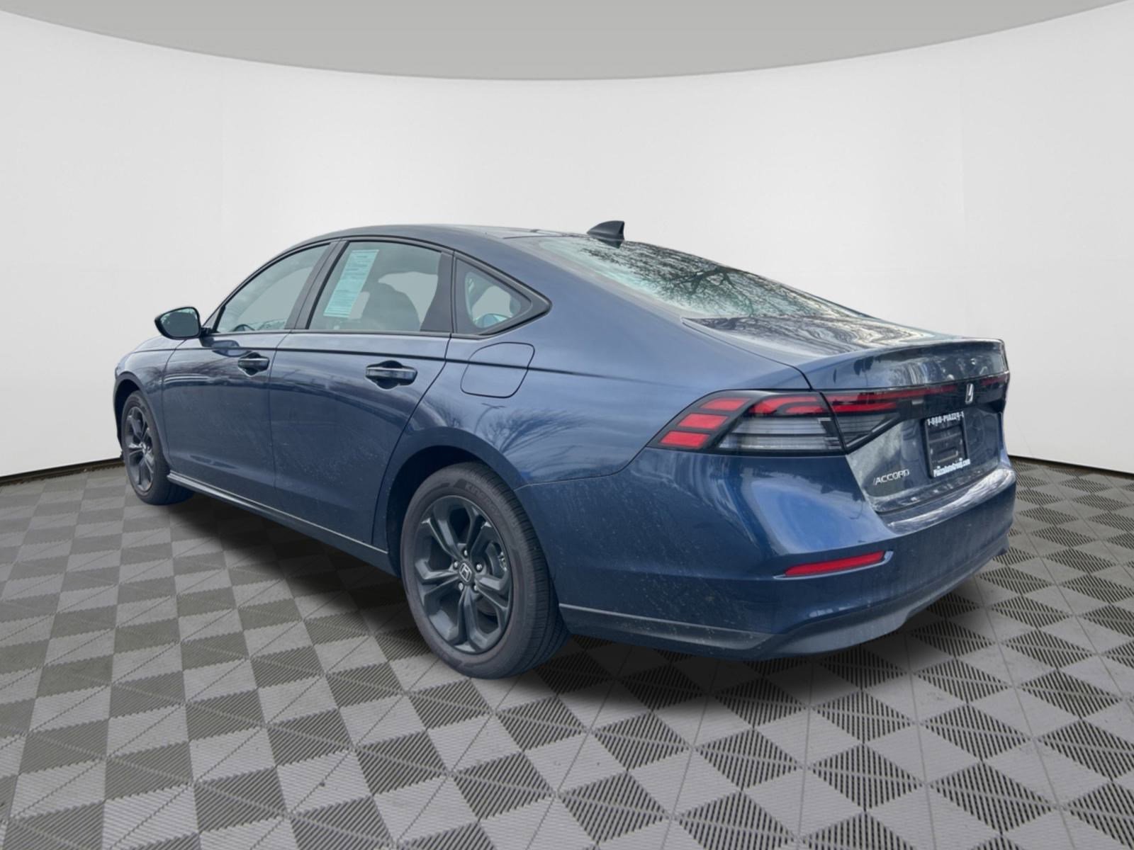 2025 Honda Accord SE photo 4