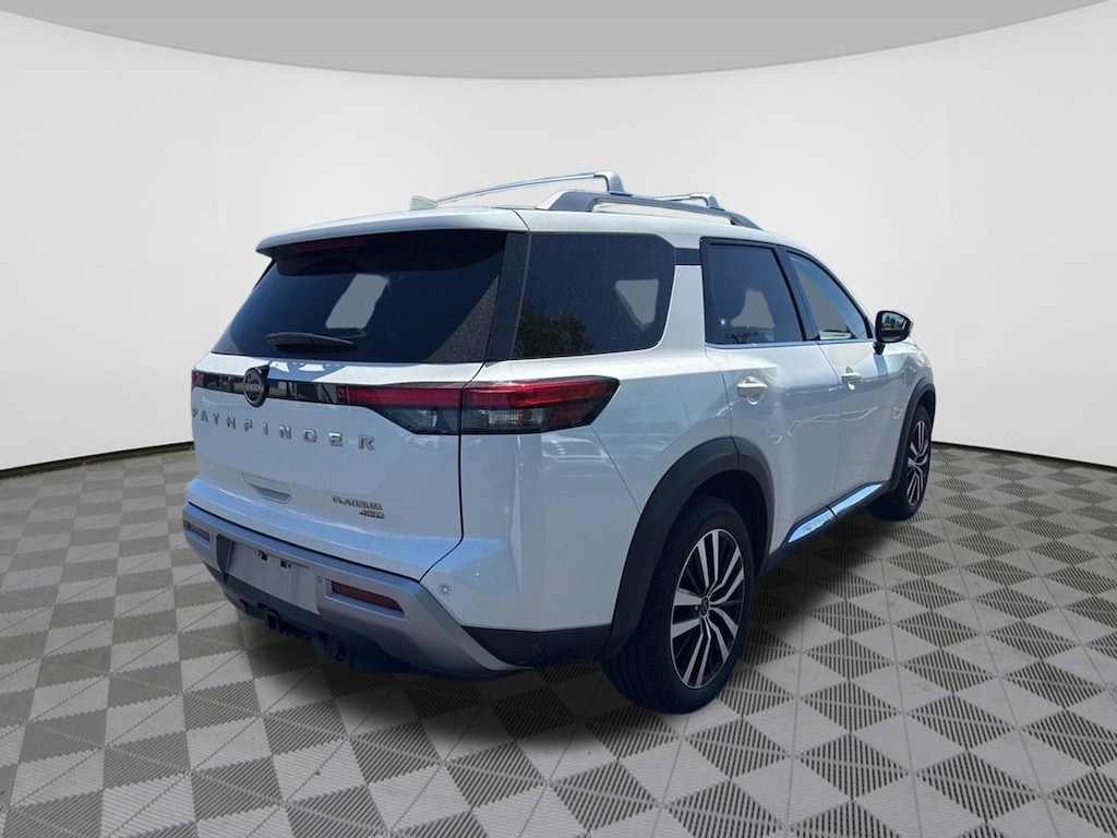 Used 2023 Nissan Pathfinder Platinum SUV