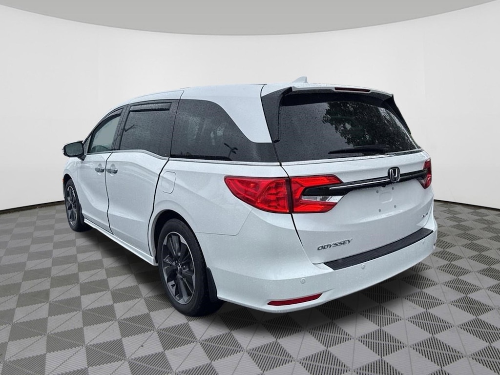 Certified 2024 Honda Odyssey Elite Van