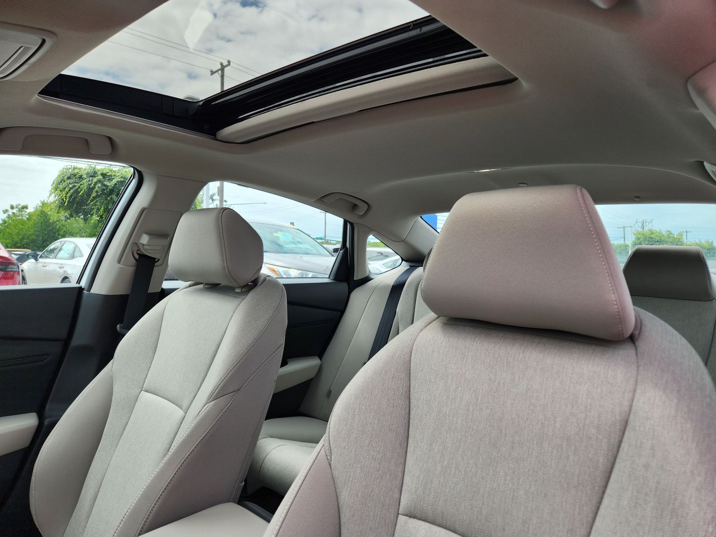 2025 Honda Accord SE - Photo 12