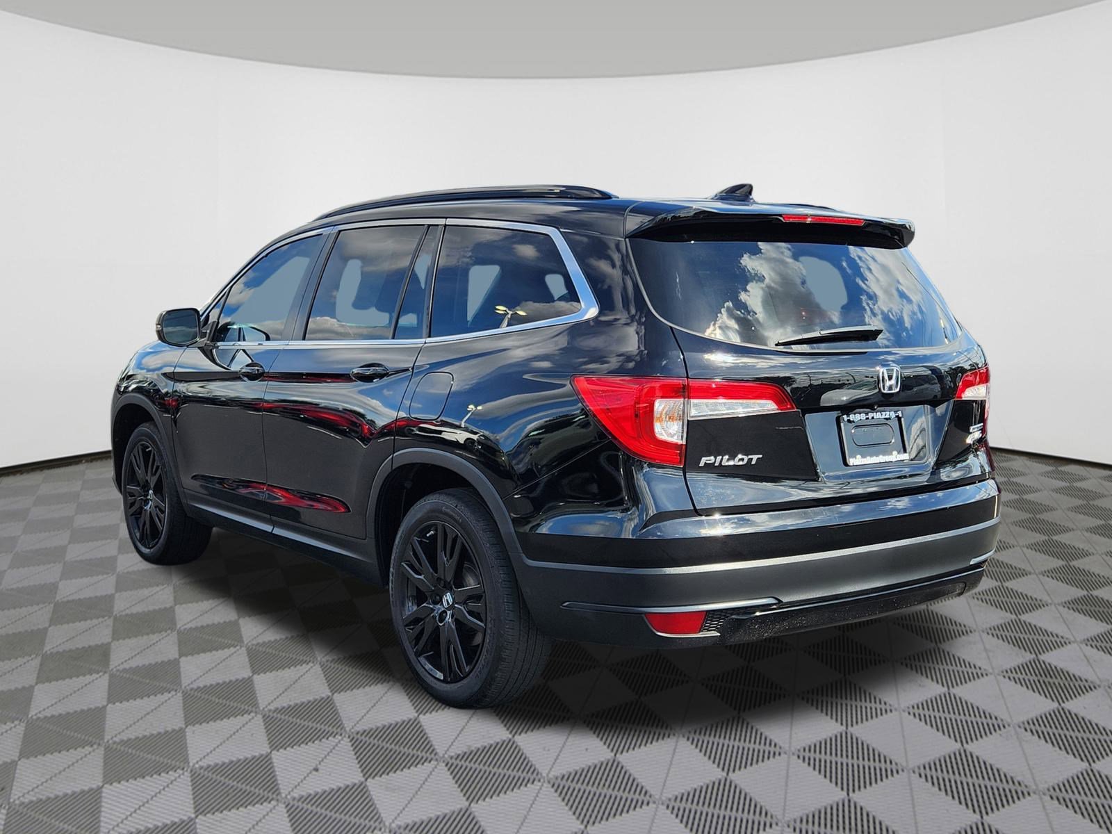 2022 Honda Pilot Special Edition photo 3