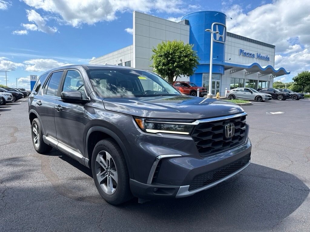 Certified 2023 Honda Pilot EX-L 8 Passenger SUV