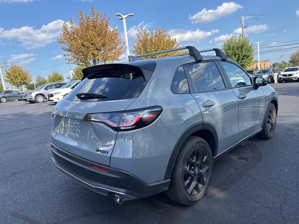 2025 Honda HR-V Sport photo 4